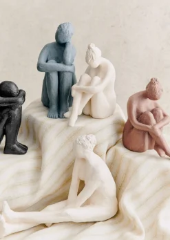 Sculpture Guénolée Courcoux - Femme Jambes Allongées Grand Modèle